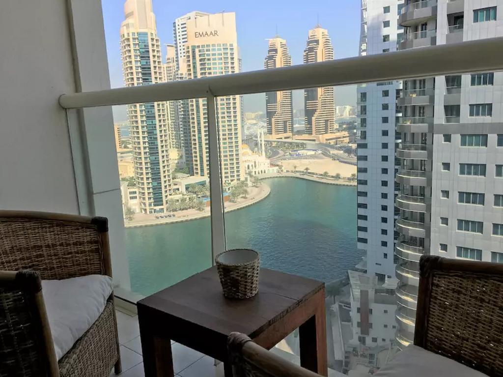 Higuests Vacation Homes - Marina Views Dubaj Kültér fotó